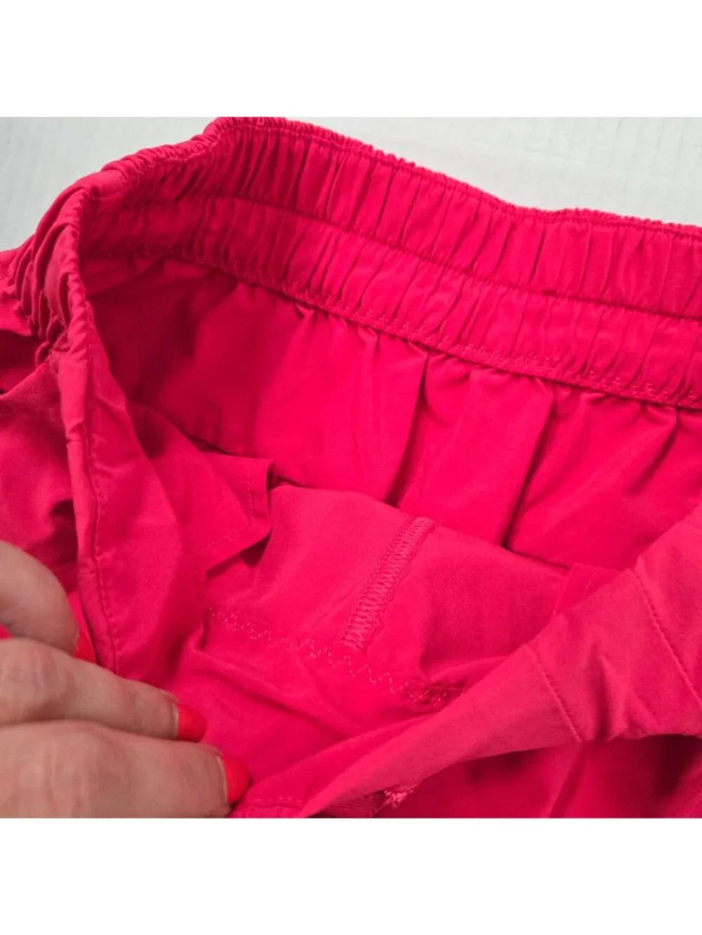 Lululemon Size 4 Spring Break Away Shorts II in Boom Juice UPF Tie Waist Cuffed